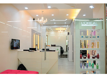 3 Best Beauty Parlours In New Delhi Expert Recommendations