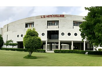 Ahmedabad Arts Colleges L.D. Arts College image 1