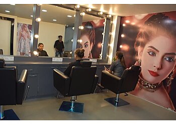 Lakme Salon