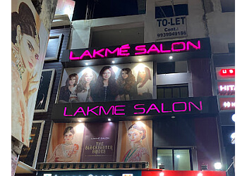 Lakme Salon Dakbanglow
