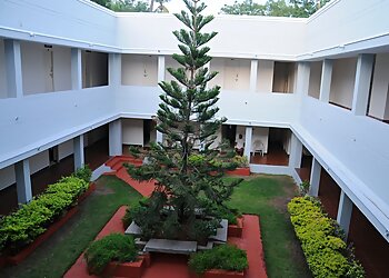 Lion's Club of Erode Mid Town Home For The Elderly