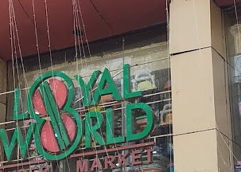 Loyal World Supermarket