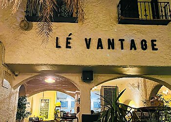 Lé Vantage Café Bar