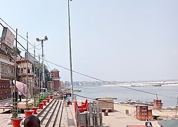 Manikarnika Ghat