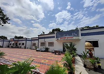 Matoshree Vrudhashram-Yuvraj Gawande