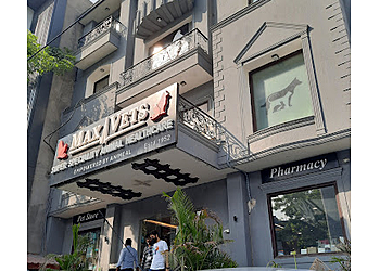 MaxPetZ East of Kailash