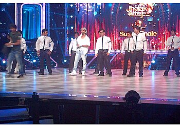 Mayank Namdeo's D Villa Dance Institute