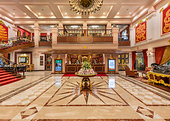 MAYFAIR Lagoon