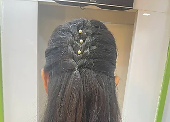 Mirror Salon & Academy