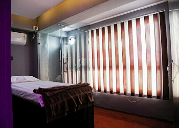 Moksha Family Spa And Saloon