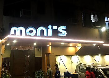 Moni's Bar & Restaurant