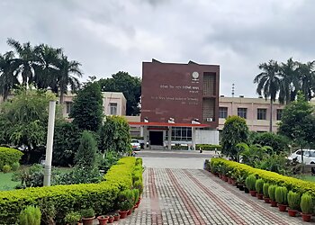 Motilal Nehru National Institute of Technology