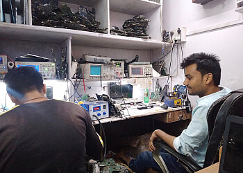 Multi Laptop Repairing