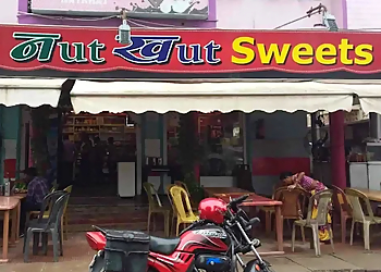 NUTKHUT SWEETS