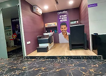Naturals Salon