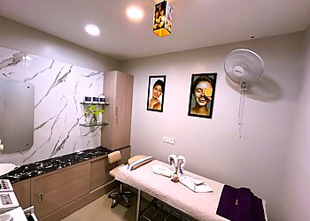 Ghaziabad Beauty Parlours Naturals Salon Ghaziabad image 1