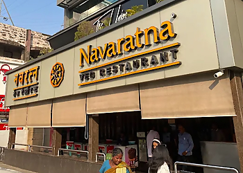 Navaratna Veg Restaurant