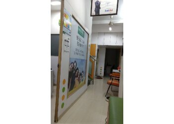 Navjivan Blood Bank And Lab