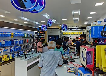 New Mobile Store Karamana