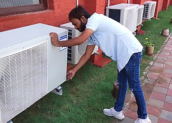 वड़ोदरा वातानुकूलन सेवाएं Noor Aircon छवि 1