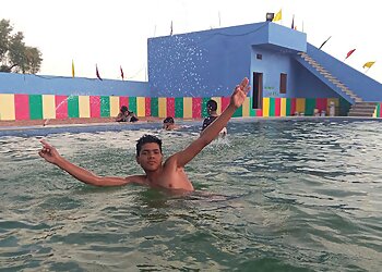 Om kara swimming pool&restorent