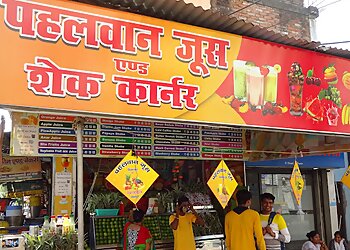 Pahlwan Juice Corner