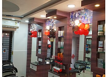 Ujjain Beauty Parlours Pallika's Beauty Clinic image 1