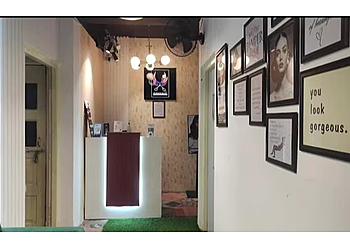 Phoenix Professional Family Salon And Academy