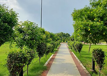 Phool Bagh Park