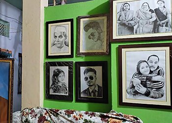 पटना आर्ट गैलरी Portrait Sketches Patna Art Gallery छवि 1