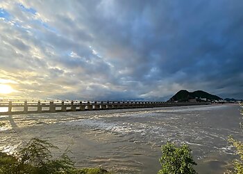 Prakasam Barrage
