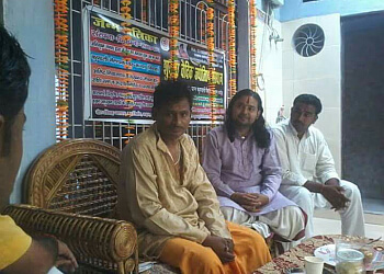 Prakash Shukla - SHUKLA VADIC JYOTISH SANSTHAN