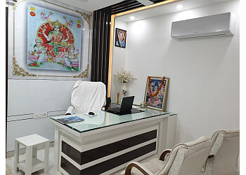 Prof. Gurdeep Arora - JAI MAA ASTROLOGER