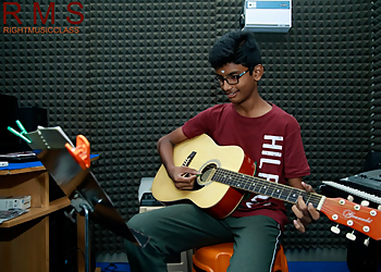R M S RightMusicSchool