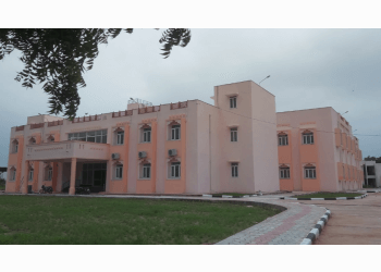 3 Best Engineering Colleges In Kota - Expert Recommendations