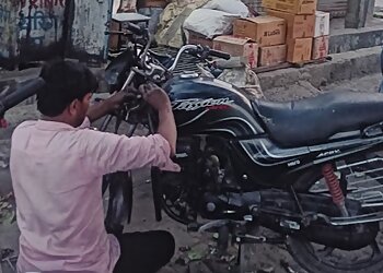 Rajesh Auto Repairing Centre