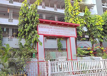 Mumbai Arts Colleges Ramniranjan Jhunjhunwala College image 1