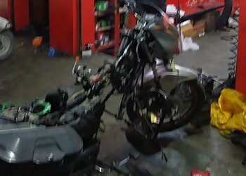 Ravinder Automobiles