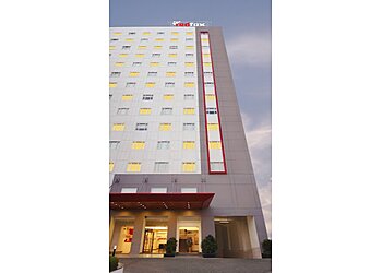 Hyderabad 3 Star Hotels Red Fox by Lemon Tree Hotels, Hyderabad image 1