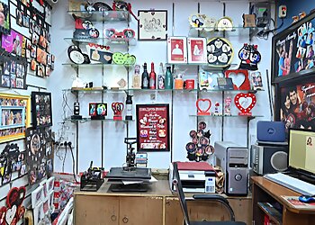 Red Moments Gift Galore