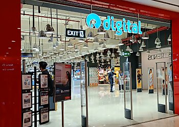 Noida Electronics Stores Reliance Digital DLF Mall of India image 1