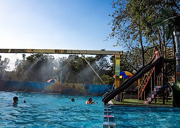 Resa fitness Swimming Pool & Gym