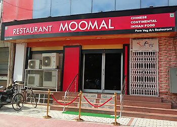 Restaurant Moomal