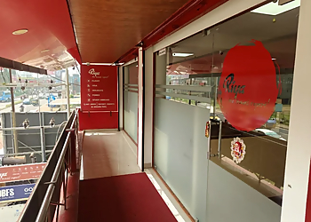 Riya The Travel Expert