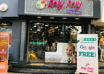 Roly Poly Cakes nd Eatery