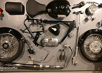 Royal Enfield Showroom-Royal Thumpers