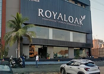 अहमदाबाद फर्नीचर स्टोर Royaloak Furniture Ahmedabad छवि 1