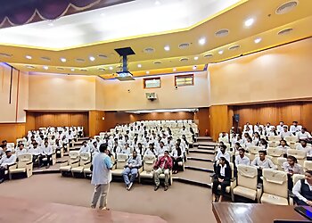 SST College of Arts and Commerce