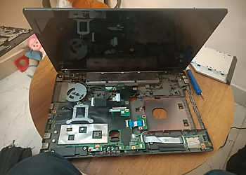 ST Solution Laptop service center