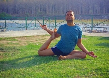 Sadhak Anshit Yoga Classes